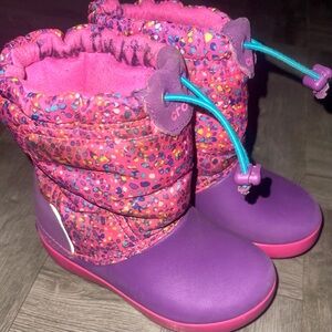 Crocs Kids' Size C10 Toddler Lodgepoint Boots Fleece-Lined Purple & Pink